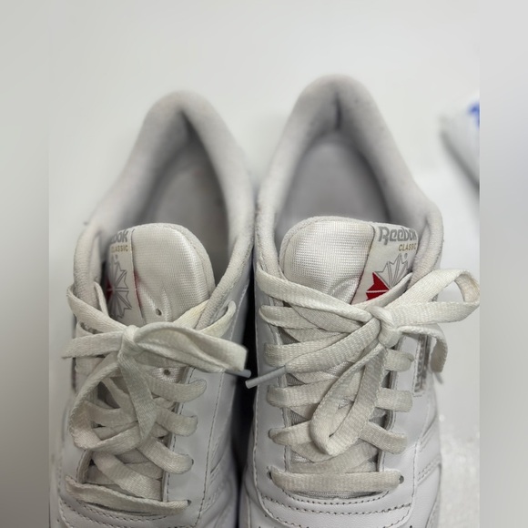 Womens Reebok Classic Leather Athletic Shoe - White / Gum size 9.5 - Picture 10 of 11